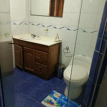 Habitación en casa particular Casabrisamarly